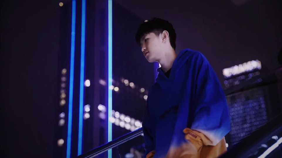 穿上这些球