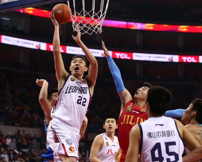 交易细节曝光!勒布朗得知欧文离队崩溃,骑士辉煌时代就此终结