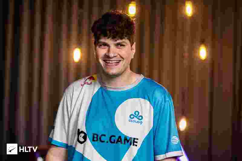 罗马诺：曼城19岁后卫朱马-巴今夏将被外租，赫罗纳是潜在下家